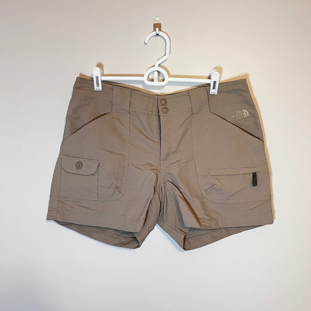 The North Face Women's Cargo Hiking Shorts sz 12